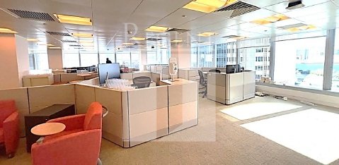 NEXXUS BUILDING (盈置大廈)